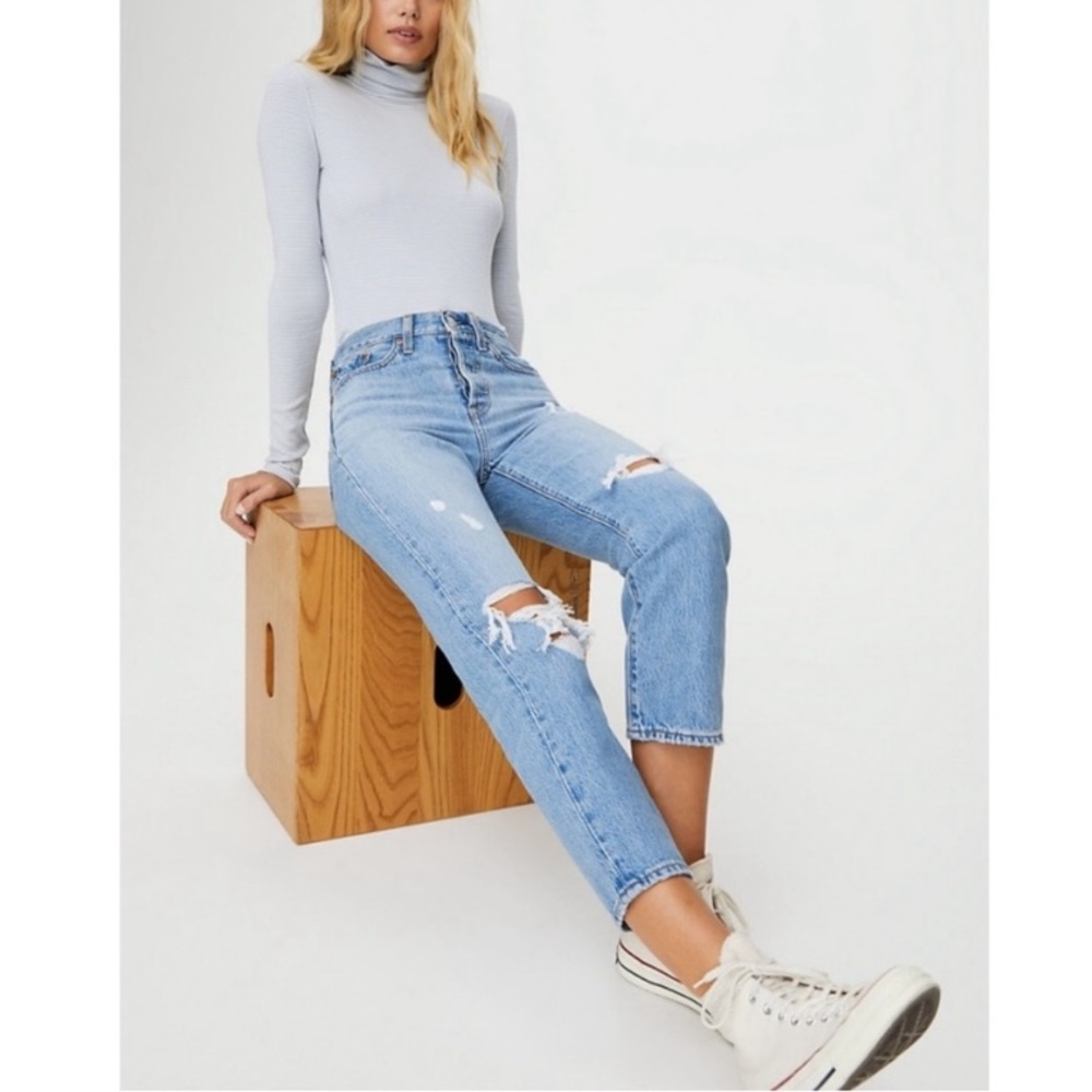 Levi’s Wedgie Straight Distressed Jeans